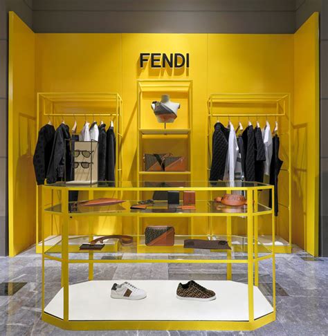 Fendi – El Palacio de Hierro.